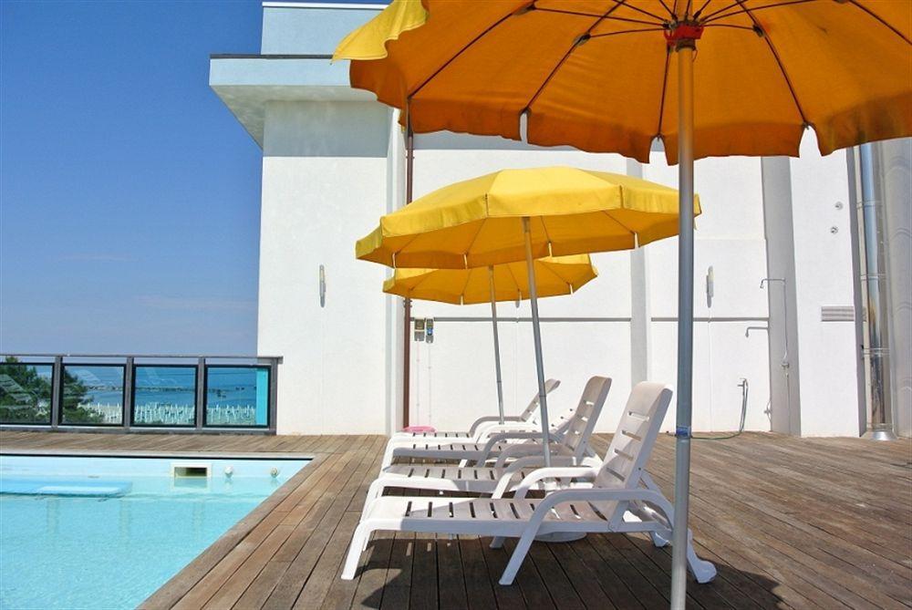 Hotel Mirage ميكيلي المظهر الخارجي الصورة
