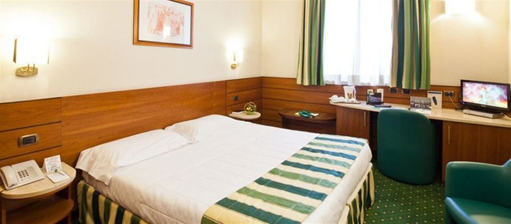 Hotel Mirage ميكيلي المظهر الخارجي الصورة