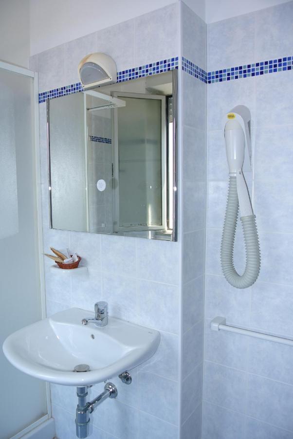 Hotel Mirage ميكيلي المظهر الخارجي الصورة